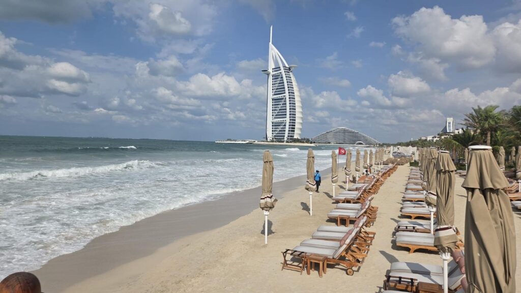 beach walk to pierchic